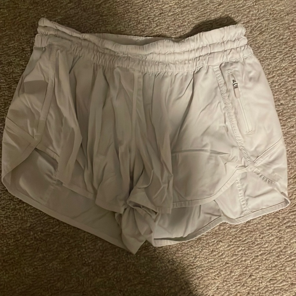 Lululemon White Tracker Shorts Size 12